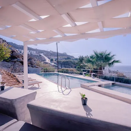 Super Rockies Super Paradise Beach (Mykonos)