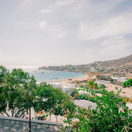 Super Rockies Super Paradise Beach (Mykonos)
