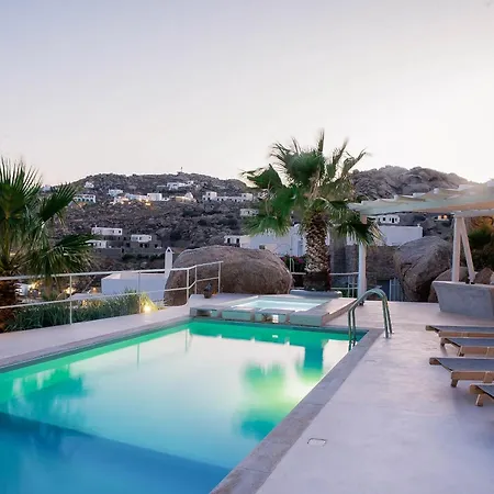 Super Rockies Villa