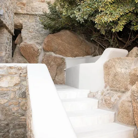Super Rockies Super Paradise Beach (Mykonos)