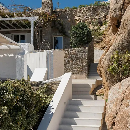 Super Rockies * Super Paradise Beach (Mykonos)