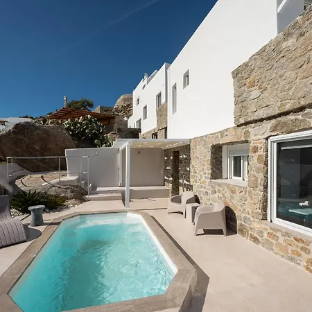 Super Rockies Villa